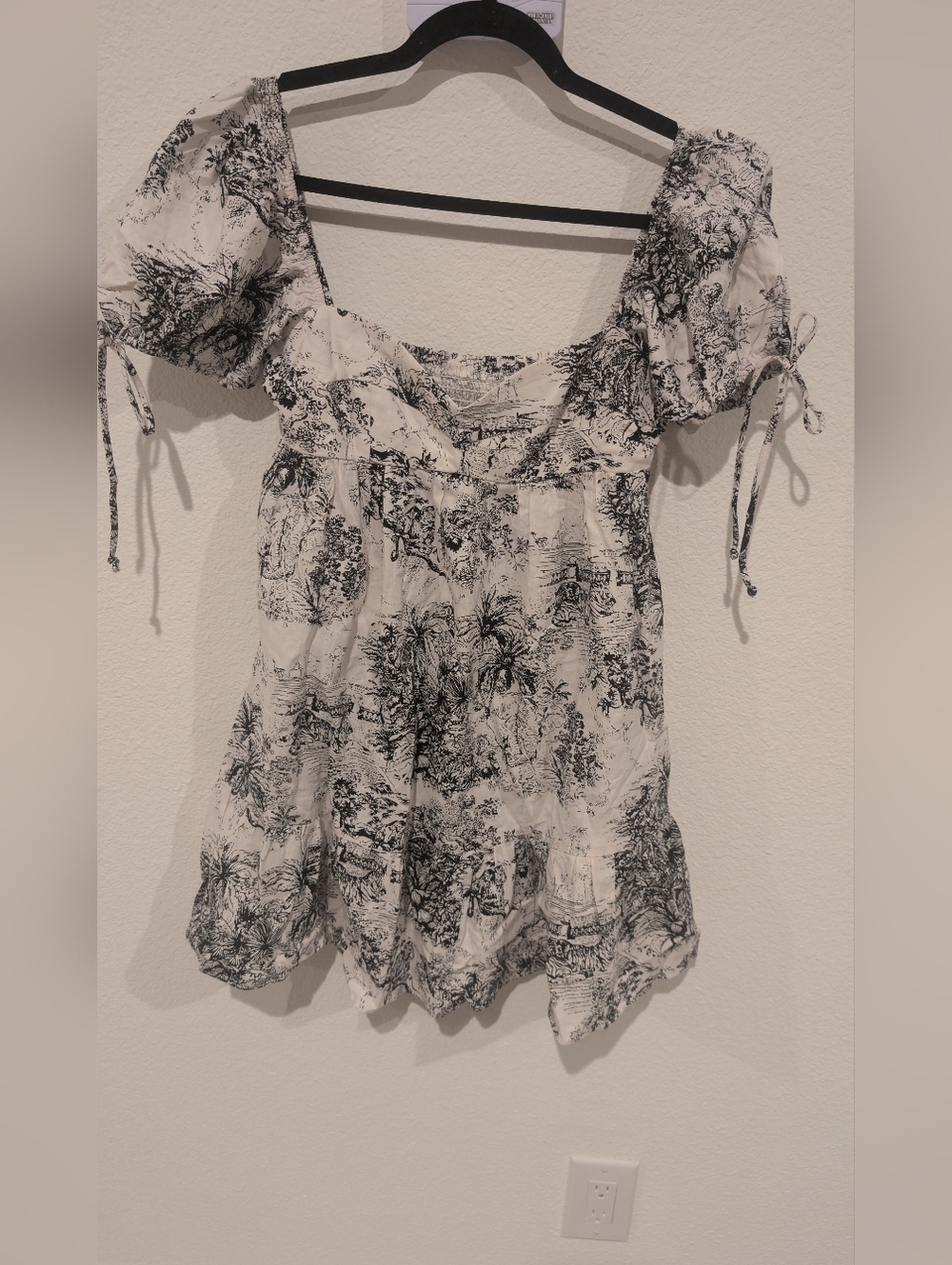 Olivaceous Black & White Toile Puff-Sleeve Mini Dress Nwot